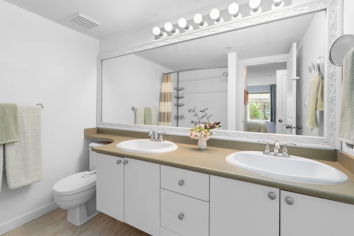 Loft / Bonus Room Photo of 212 1432 Parkway Boulevard, Coquitlam, BC