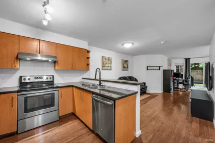 111 3388 Morrey Court, Burnaby, BC, Burnaby — Apartment/Condo for sale