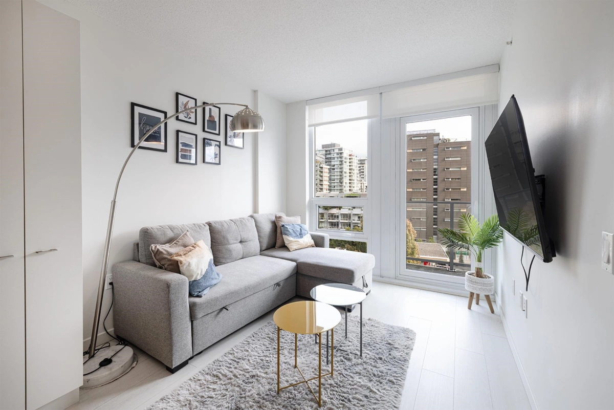 Living Room Photo of 606 180 E 2nd Avenue, Vancouver, BC