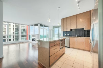 3001 1189 Melville Street, Vancouver, BC, Vancouver — Apartment/Condo for sale