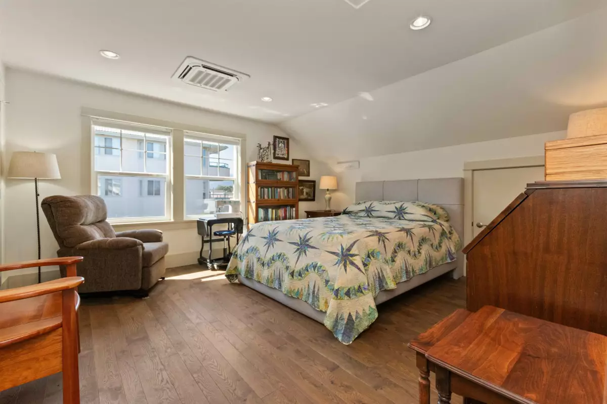 Garden / Landscaping Photo of 46028 First Avenue, Chilliwack, BC