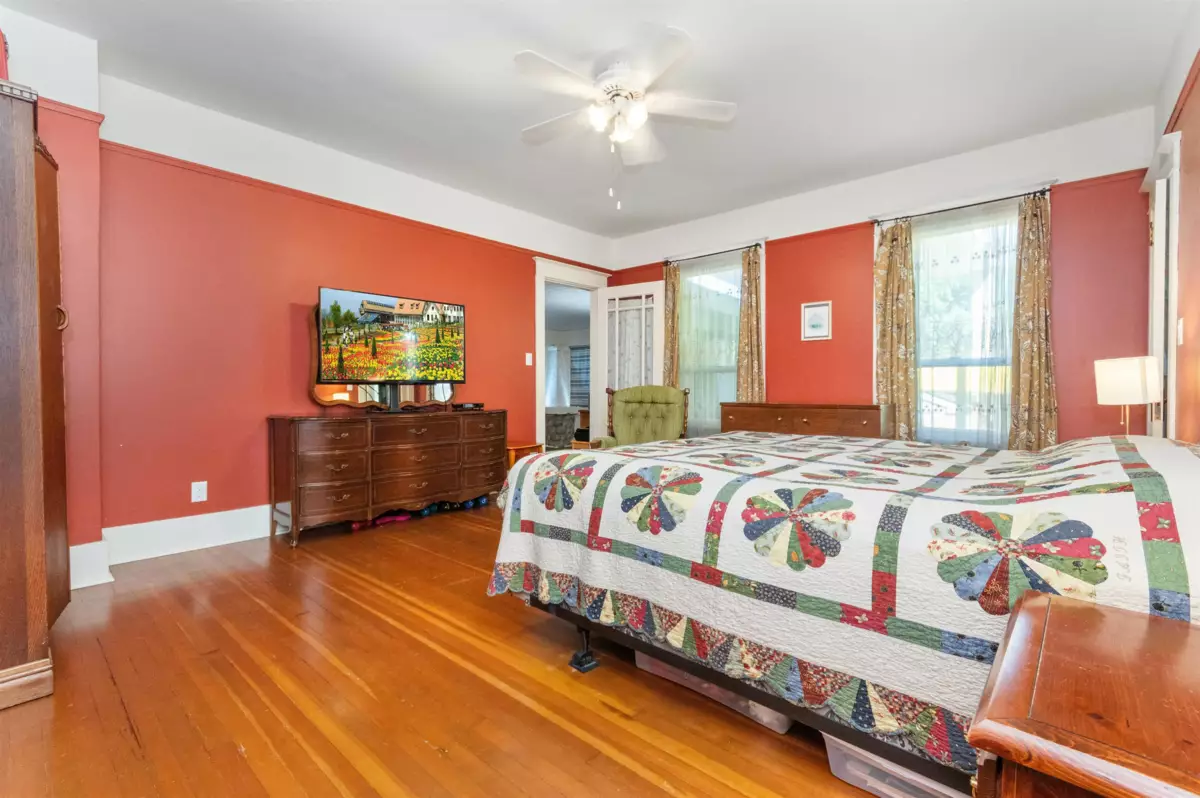 Office / Den Photo of 46028 First Avenue, Chilliwack, BC