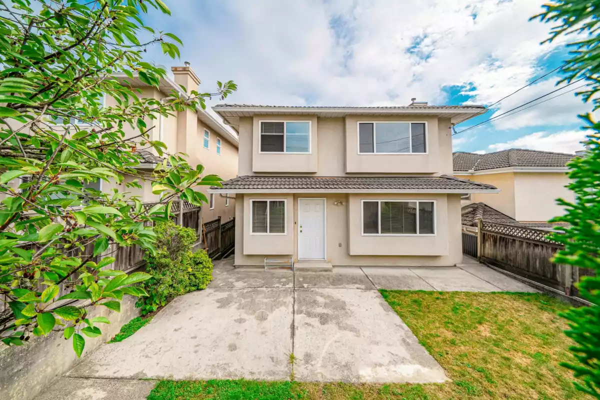 Neighborhood Park Photo Near 155 Ellesmere Avenue, Burnaby, BC