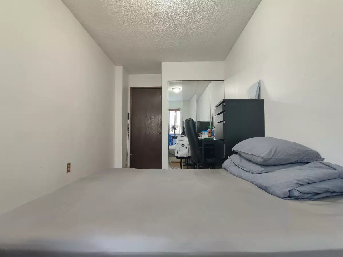 Laundry Room Photo of 108 1420 E 7th Avenue, Vancouver, BC