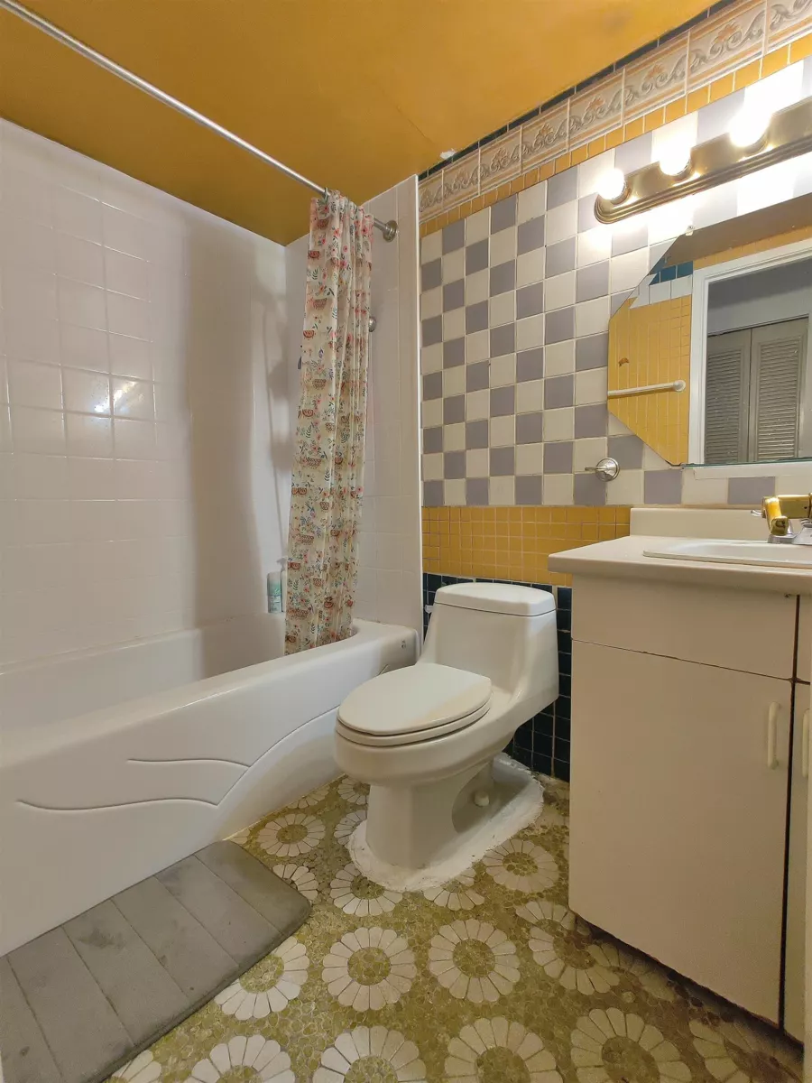 Office / Den Photo of 108 1420 E 7th Avenue, Vancouver, BC