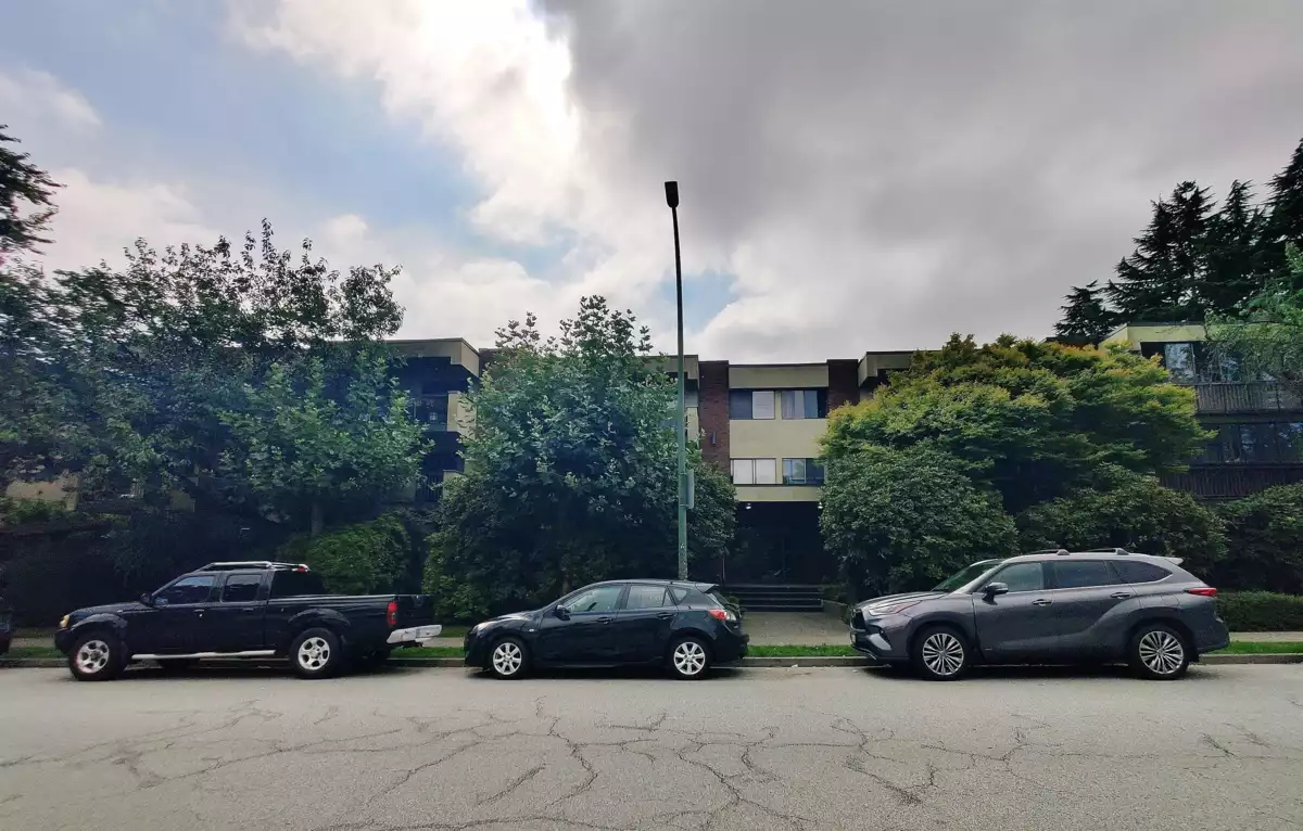 Outdoor Kitchen Photo of 108 1420 E 7th Avenue, Vancouver, BC