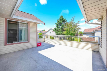 Mudroom Photo of 201 13725 72a Avenue, Surrey, BC