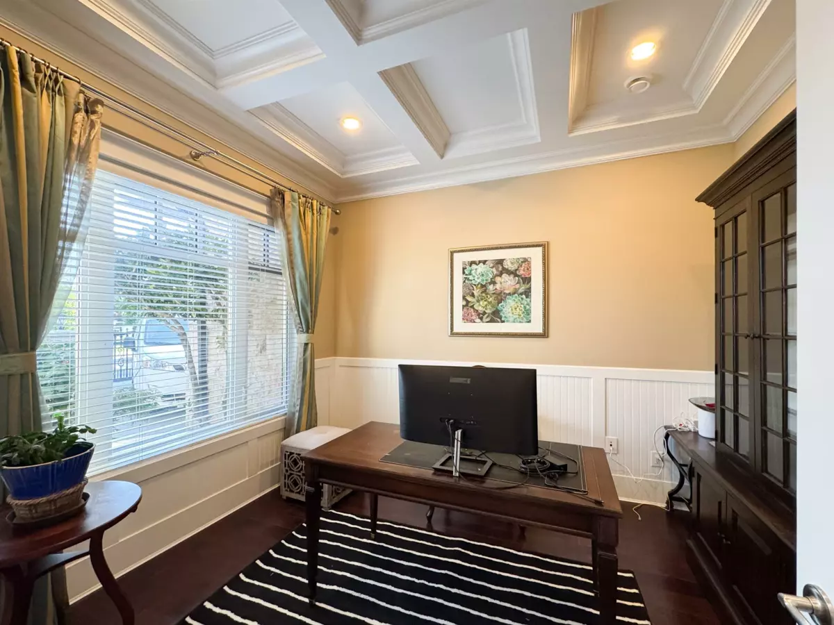 Kitchen Photo of 5871 Forsyth Crescent, Richmond, BC