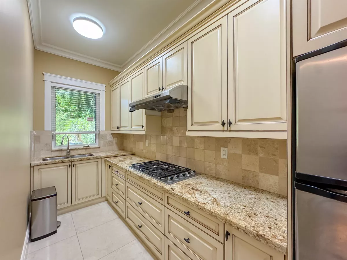 Walk-In Closet Photo of 5871 Forsyth Crescent, Richmond, BC
