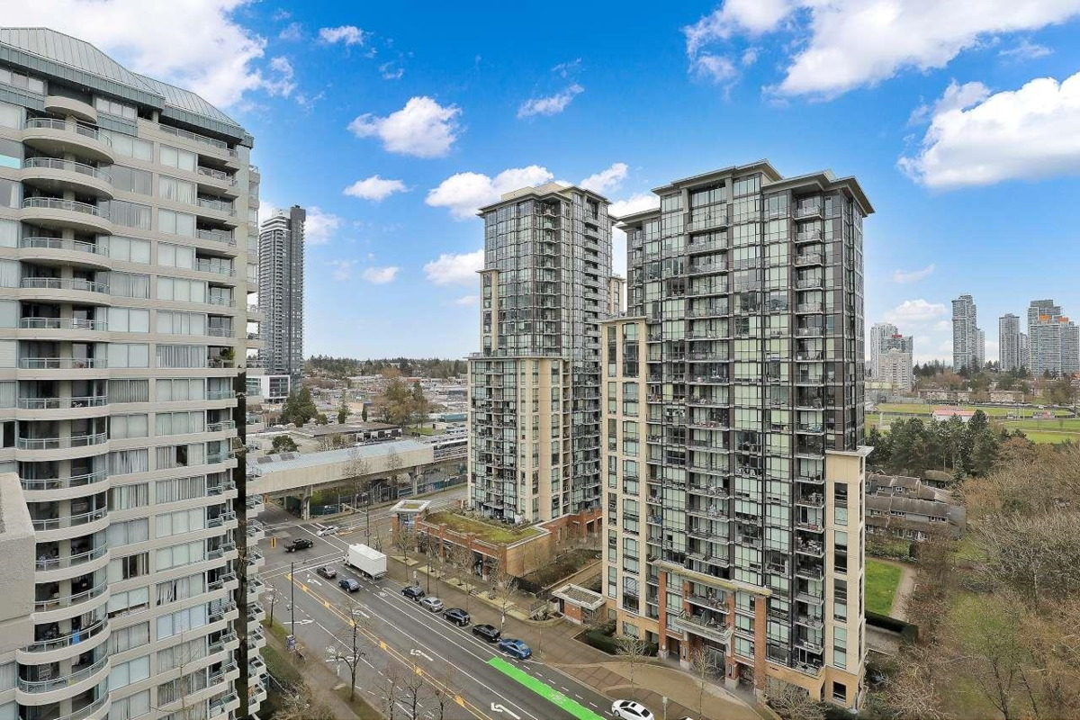 Basement Recreation Room Photo of 1402 13353 108 Avenue, Surrey, BC