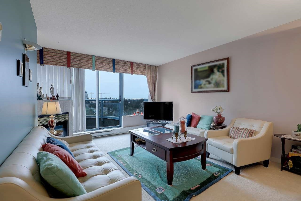 Dining Area Photo of 1402 13353 108 Avenue, Surrey, BC