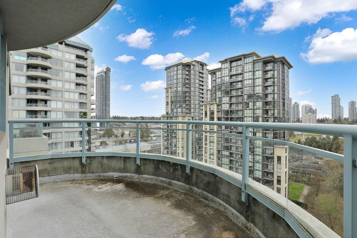 Office / Den Photo of 1402 13353 108 Avenue, Surrey, BC