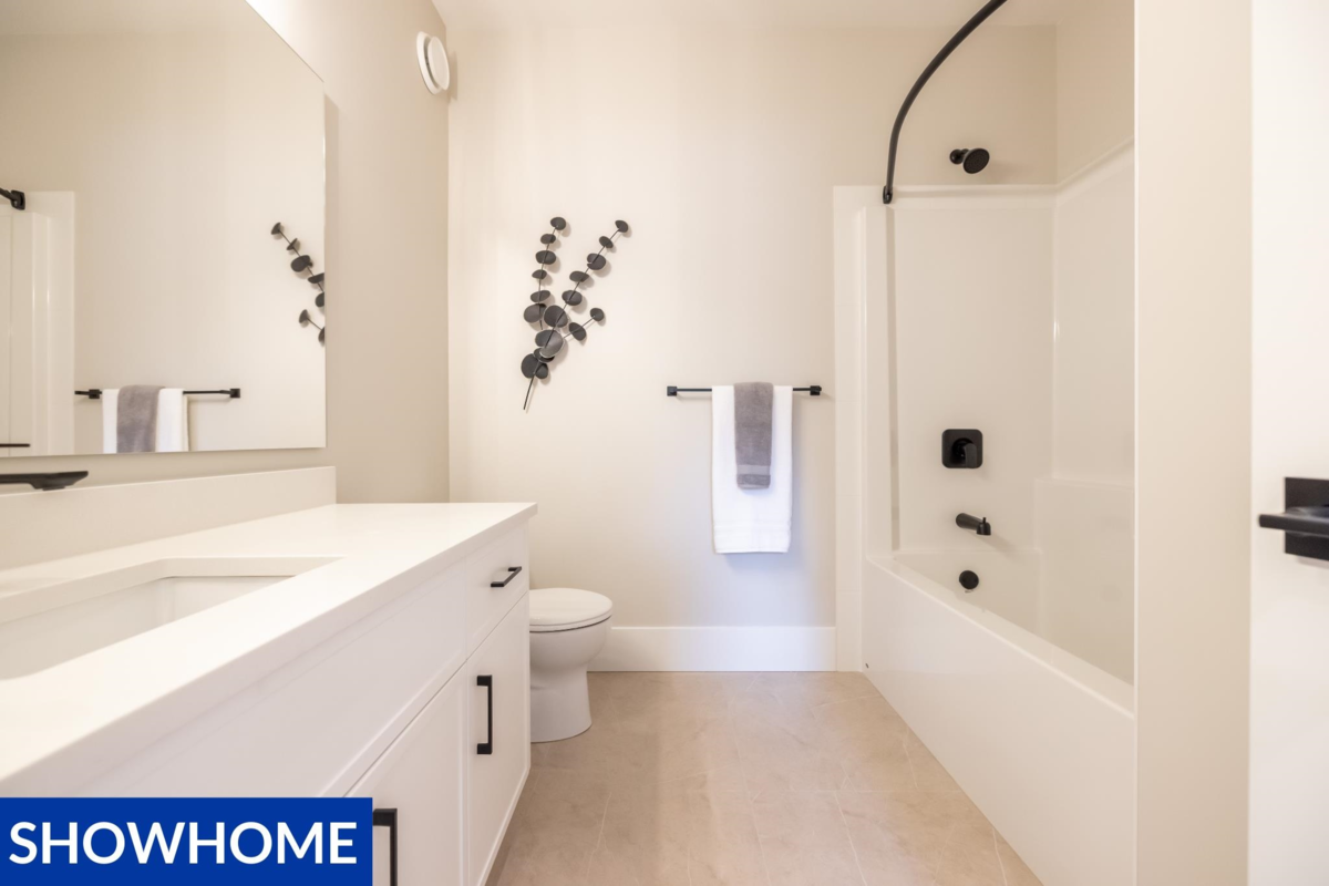 Hallway Photo of 47262 Valerie Place, Chilliwack, BC