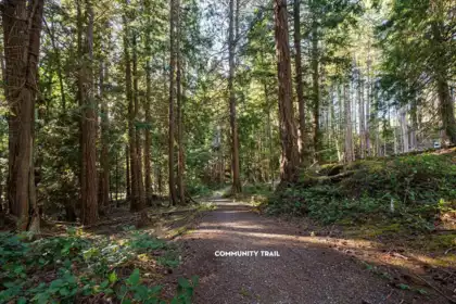 Office / Den Photo of 1570 Douglas Road, Bowen Island, BC