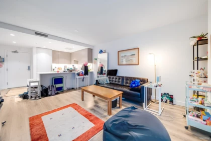 1108 8181 Chester Street, Vancouver, BC, Vancouver — Apartment/Condo for sale