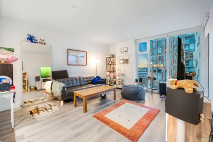 1108 8181 Chester Street, Vancouver, BC, Vancouver — Apartment/Condo for sale