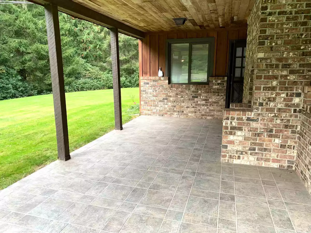 Breakfast Nook Photo of 29933 Anderson Avenue, Mission, BC