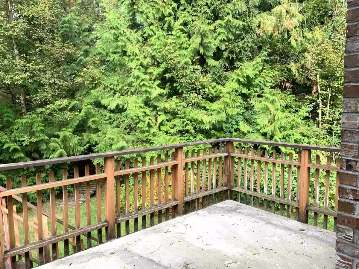 Front Yard Photo of 29933 Anderson Avenue, Mission, BC