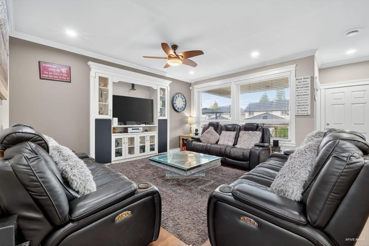 Bedroom 2 Photo of 17372 64a Avenue, Surrey, BC