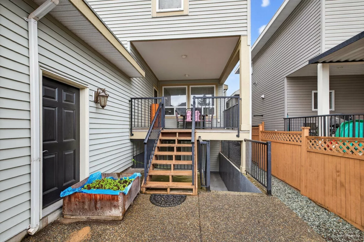 Community Amenities Photo (Clubhouse) of 17372 64a Avenue, Surrey, BC