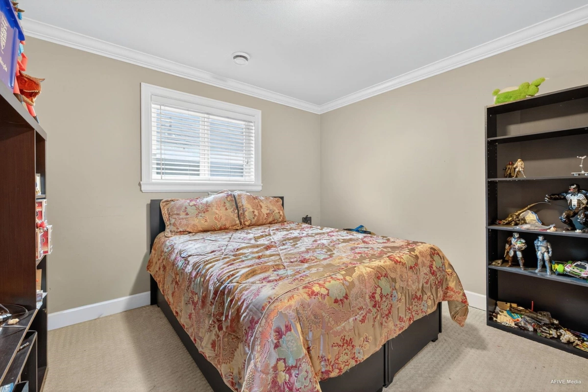 Office / Den Photo of 17372 64a Avenue, Surrey, BC