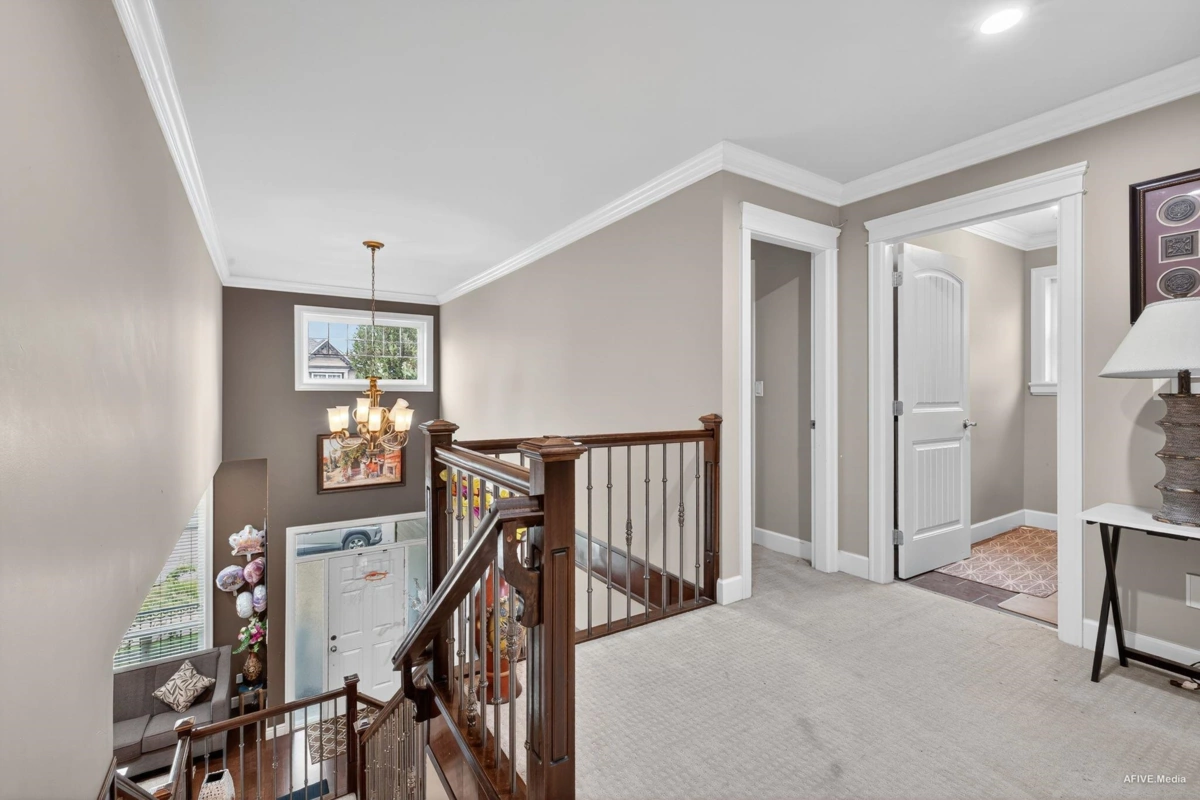 Powder Room Photo of 17372 64a Avenue, Surrey, BC