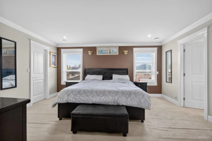 Hallway Photo of 17372 64a Avenue, Surrey, BC