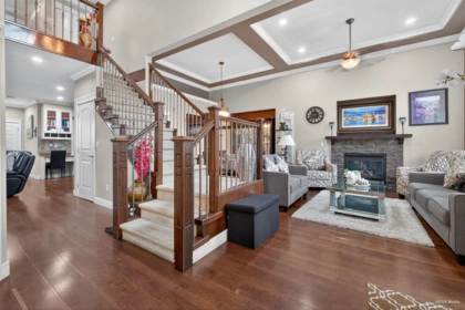 17372 64a Avenue, Surrey, BC, Surrey — Single Family Residence for sale