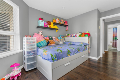 Walk-In Closet Photo of 203 2575 Ware Street, Abbotsford, BC