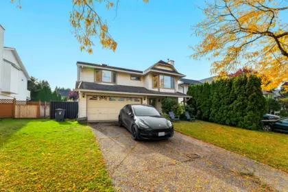 8895 214b Street, Langley, BC, Langley — Single Family Residence for sale