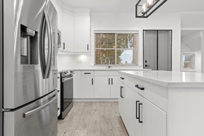 Kitchen Island Photo of 6 45608 Bernard Avenue, Chilliwack, BC