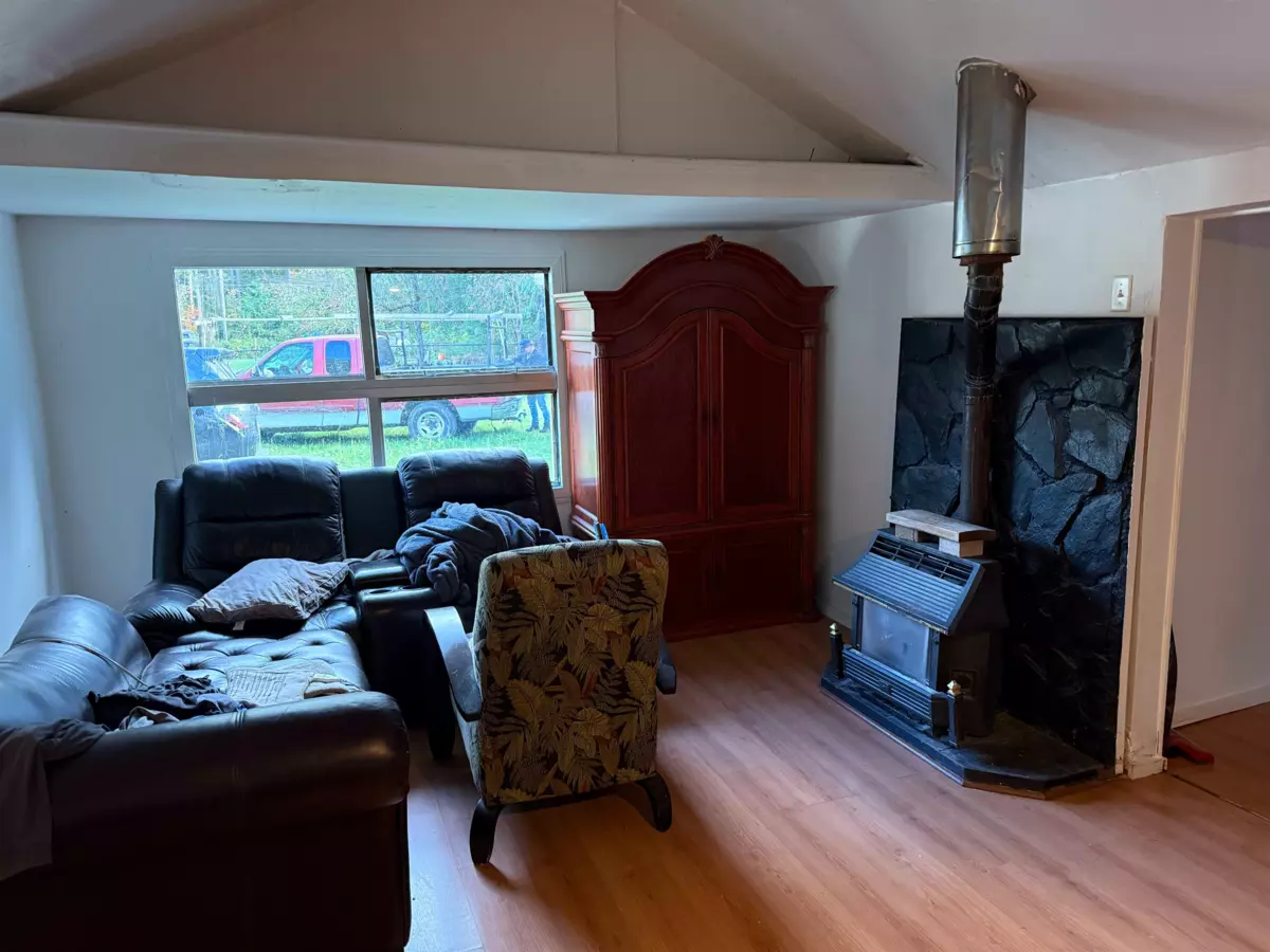 Basement Recreation Room Photo of 30727 Keystone Avenue, Mission, BC