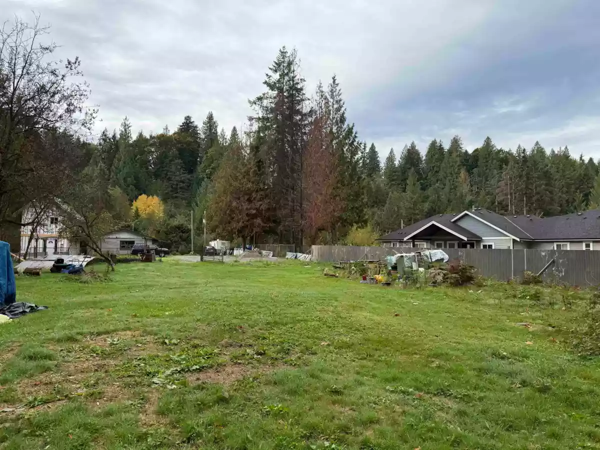 Kitchen Island Photo of 30727 Keystone Avenue, Mission, BC