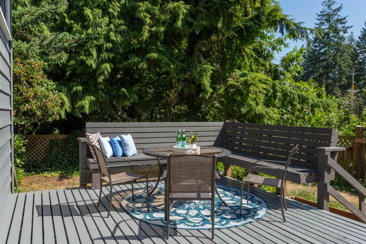 Front Yard Photo of 1232 W 21st Street, North Vancouver, BC