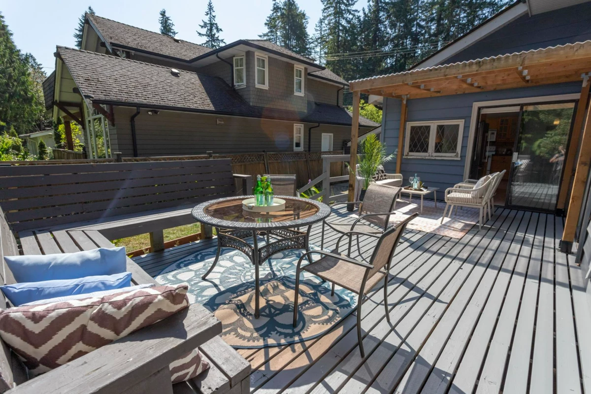 Garden / Landscaping Photo of 1232 W 21st Street, North Vancouver, BC