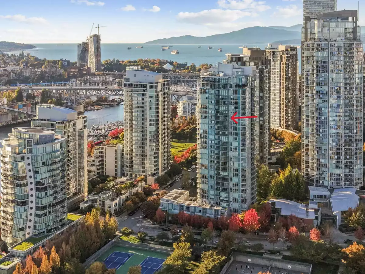 Outdoor Kitchen Photo of 2503 1483 Homer Street, Vancouver, BC
