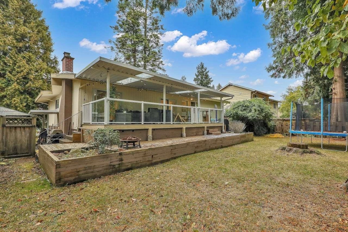 Hot Tub / Spa Photo of 1493 54 Street, Delta, BC