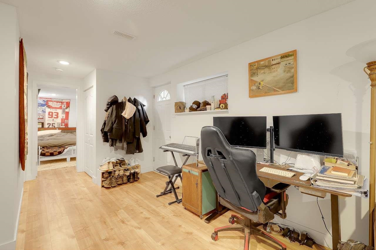 Staircase Photo of 1493 54 Street, Delta, BC