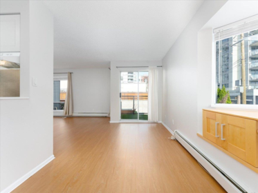 202 1550 Chesterfield Avenue, North Vancouver, BC, North Vancouver — Apartment/Condo for sale