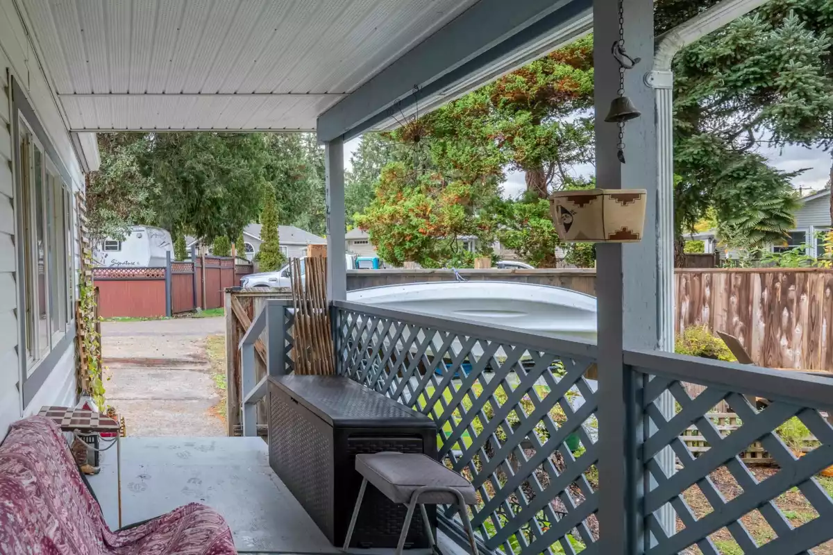 Powder Room Photo of 1 4514 Sunshine Coast Highway, Sechelt, BC