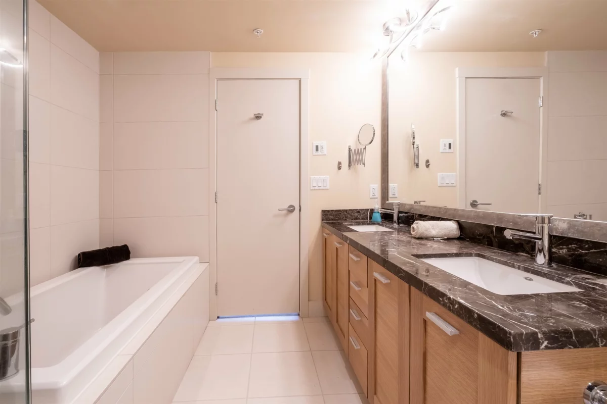 Bedroom 3 Photo of 1301 1473 Johnston Road, White Rock, BC