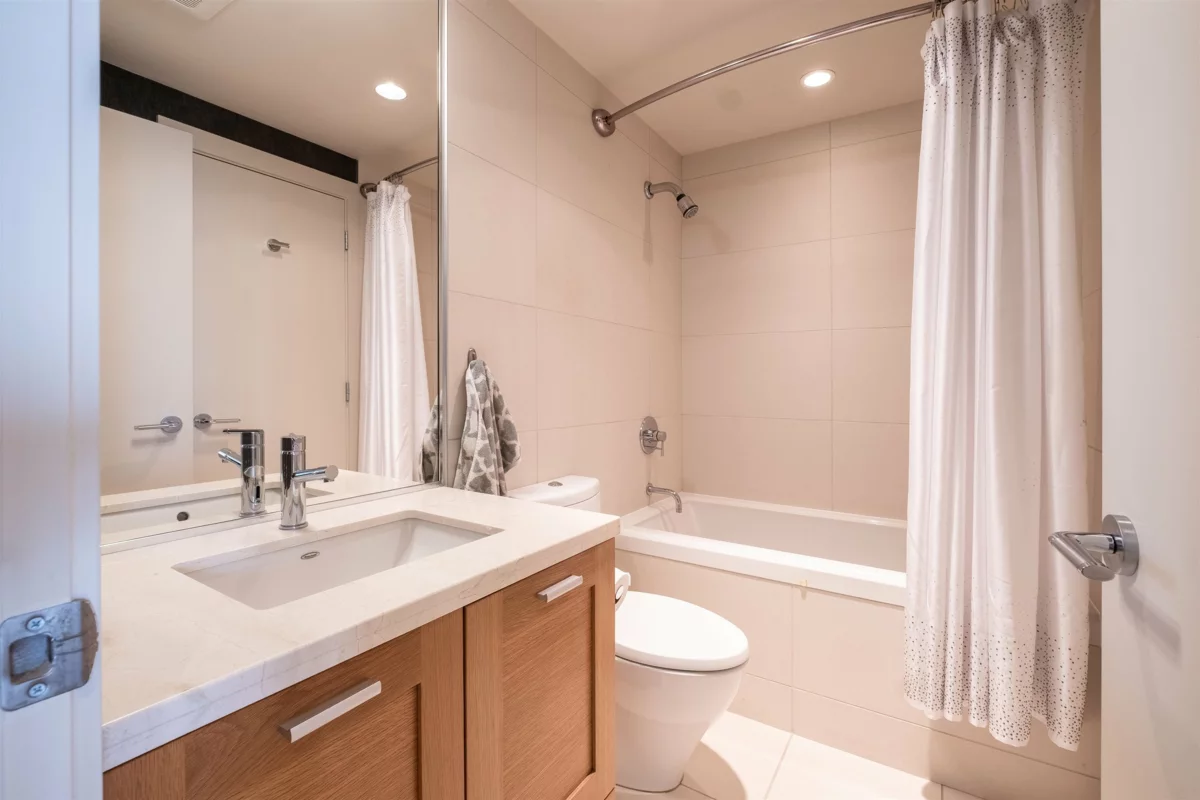 Bedroom 4 Photo of 1301 1473 Johnston Road, White Rock, BC