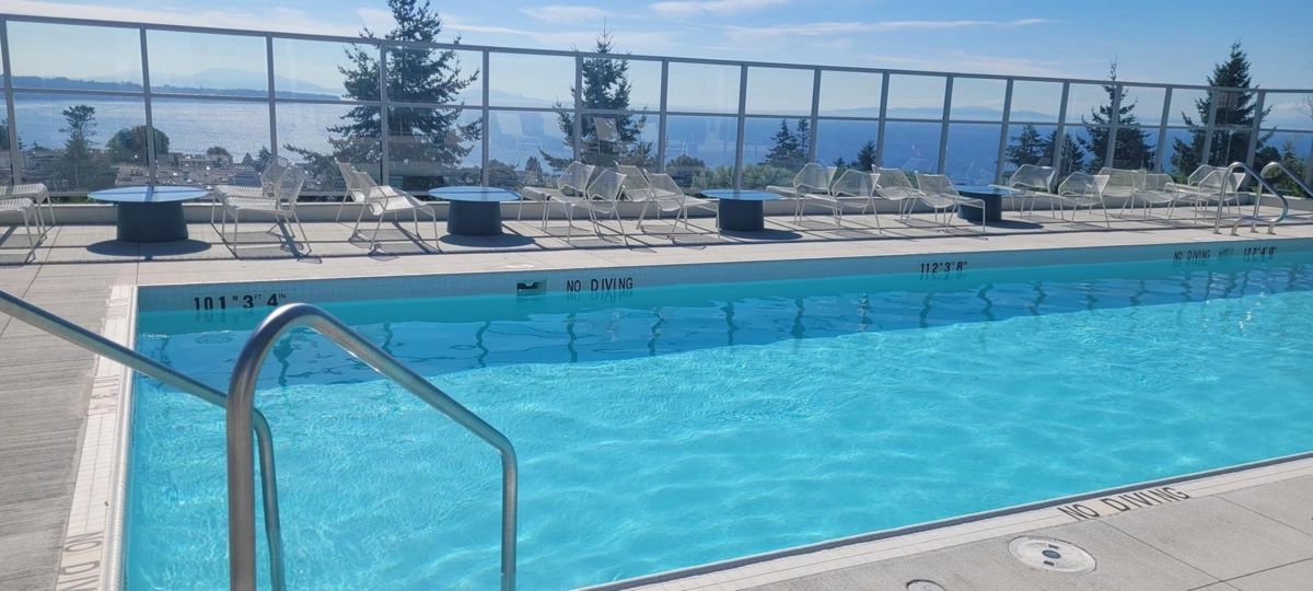 Front Yard Photo of 1301 1473 Johnston Road, White Rock, BC