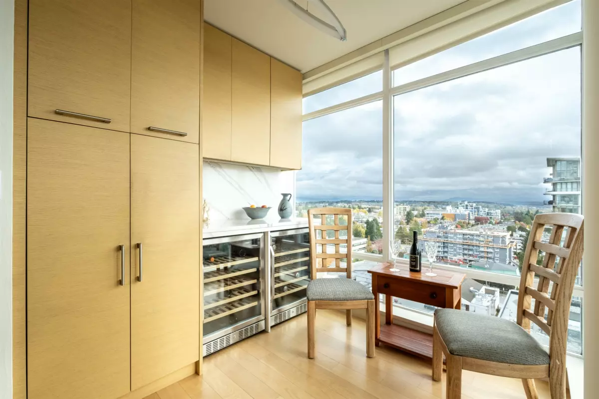 Hallway Photo of 1301 1473 Johnston Road, White Rock, BC