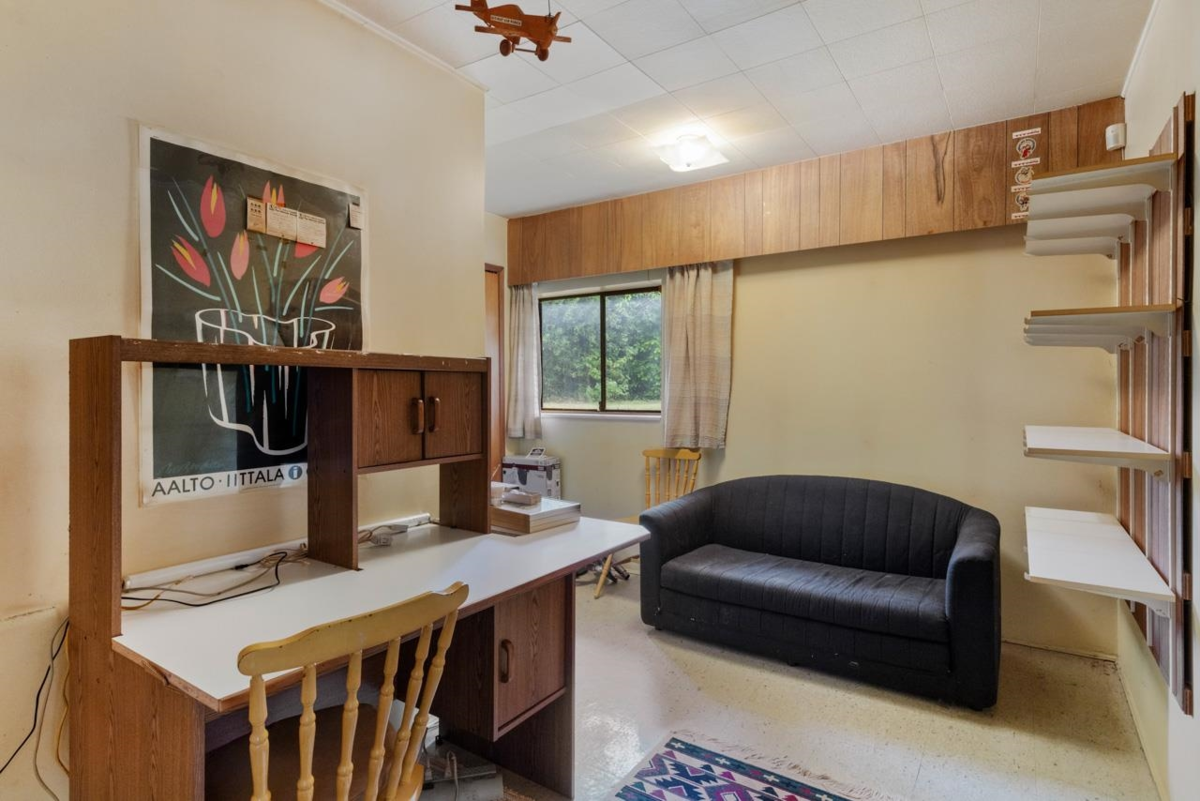 Walk-In Closet Photo of 674 Blue Mountain Street, Coquitlam, BC