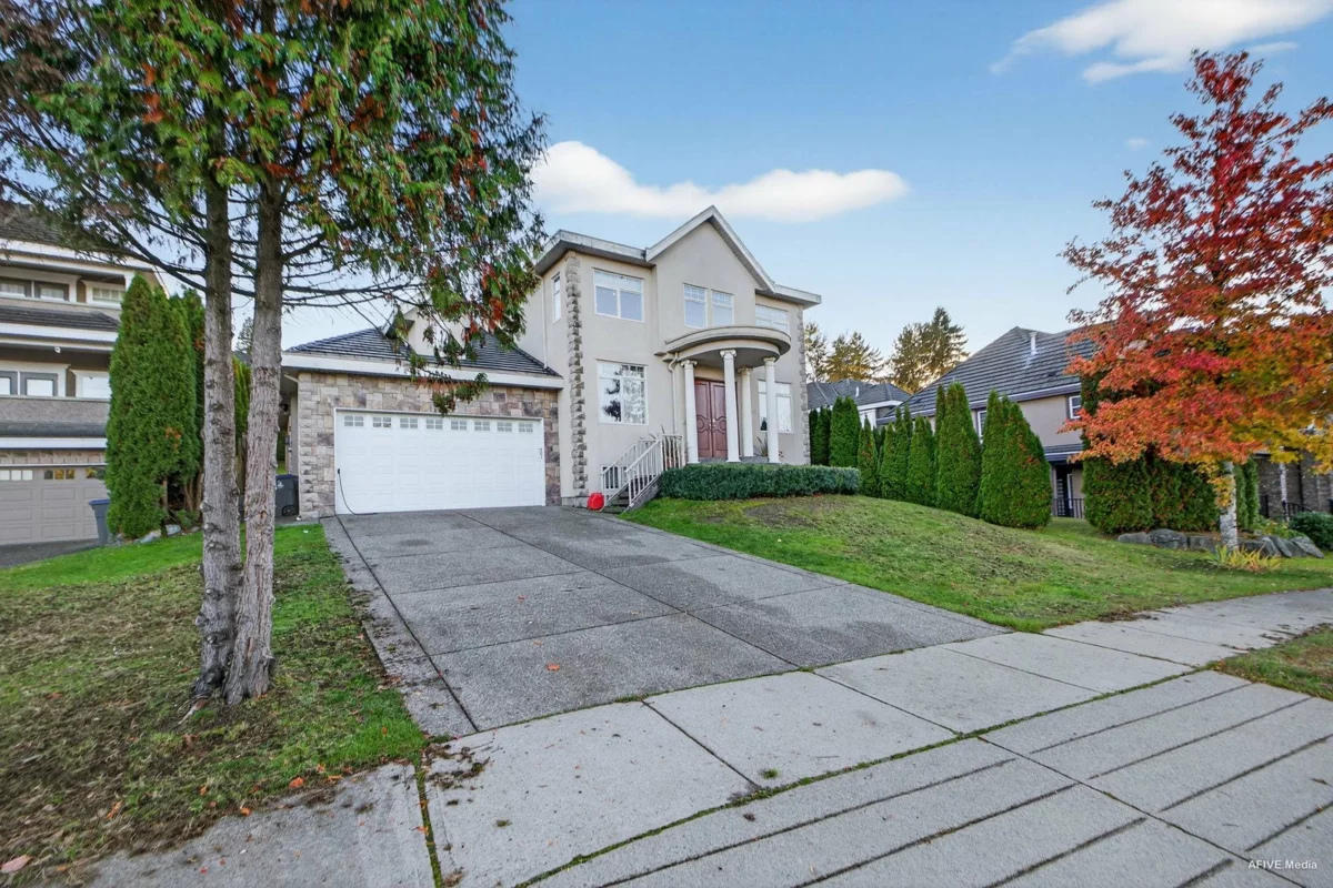 Dining Area Photo of 15858 114 Avenue, Surrey, BC