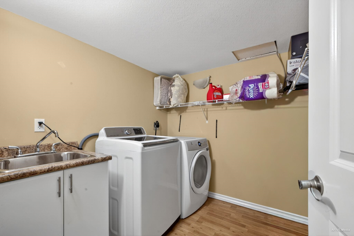 Hot Tub / Spa Photo of 15858 114 Avenue, Surrey, BC