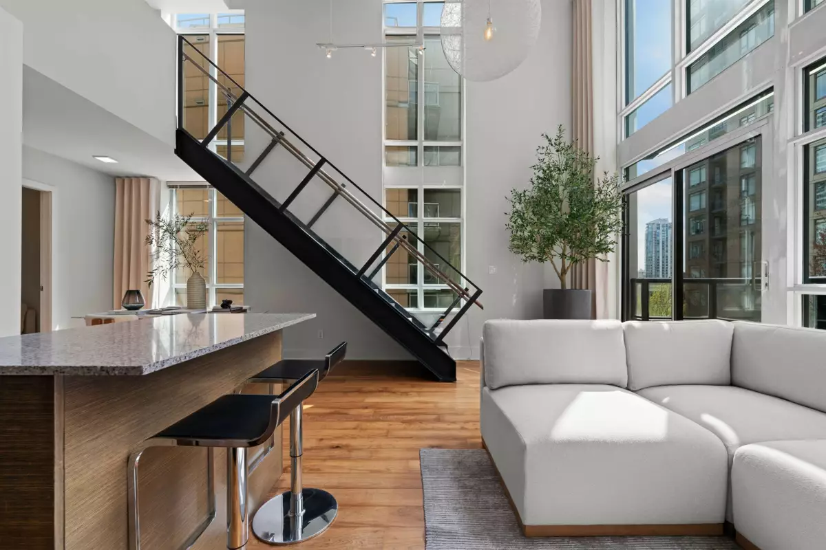 Family Room Photo of 403 988 Richards Street, Vancouver, BC