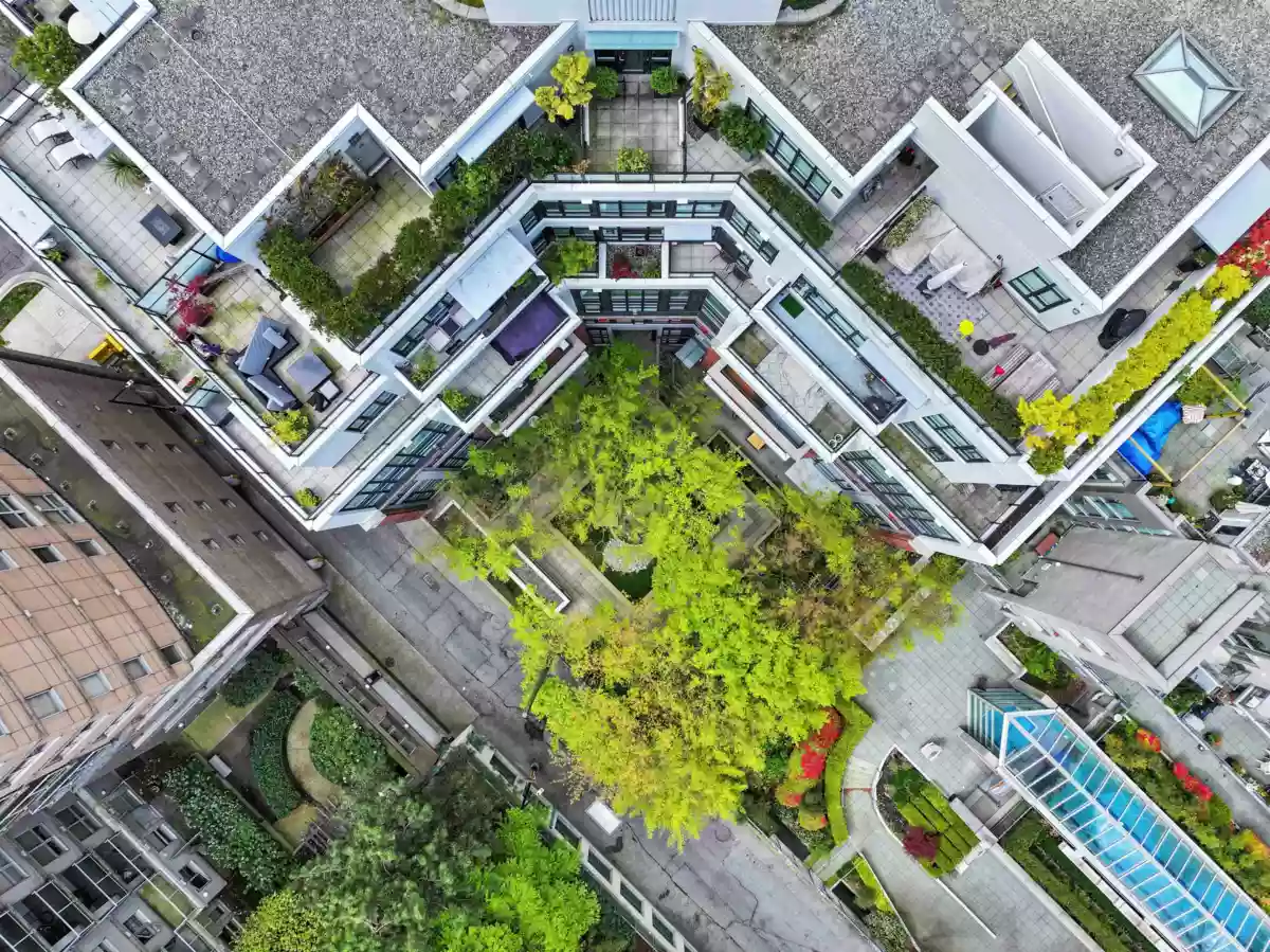 Front Yard Photo of 403 988 Richards Street, Vancouver, BC