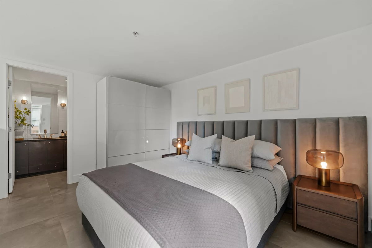 Guest Bathroom Photo of 403 988 Richards Street, Vancouver, BC